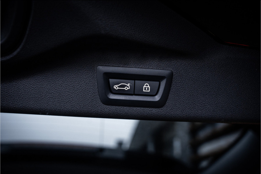 BMW X7 M60i xDrive - Panorama | Kuipstoelen | H&K | Exclusive Pakket | Elek Trekhaak