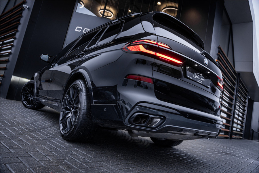 BMW X7 M60i xDrive - Panorama | Kuipstoelen | H&K | Exclusive Pakket | Elek Trekhaak
