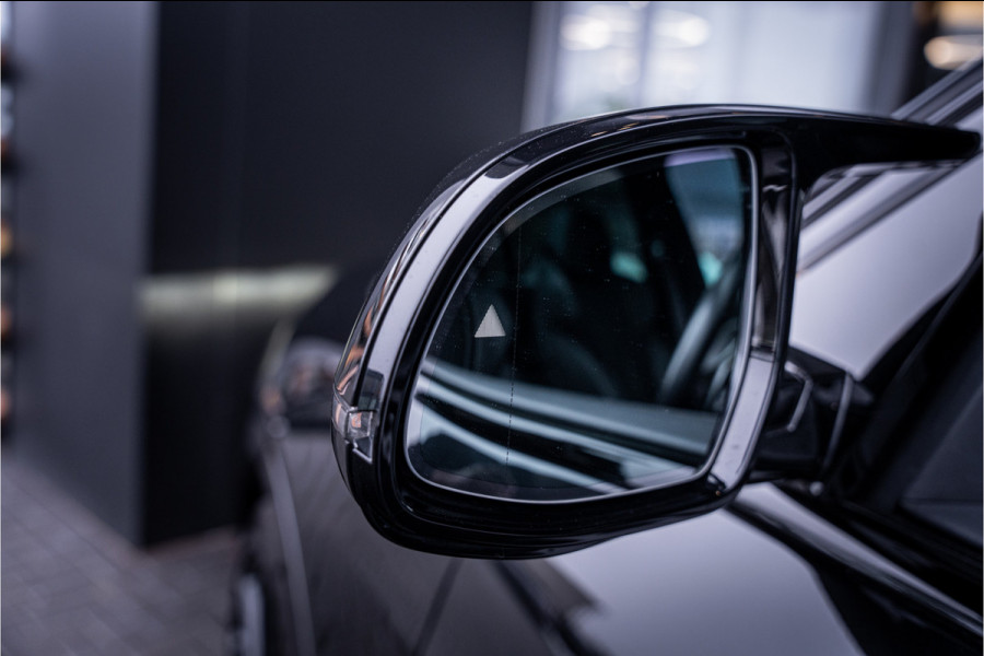 BMW X7 M60i xDrive - Panorama | Kuipstoelen | H&K | Exclusive Pakket | Elek Trekhaak