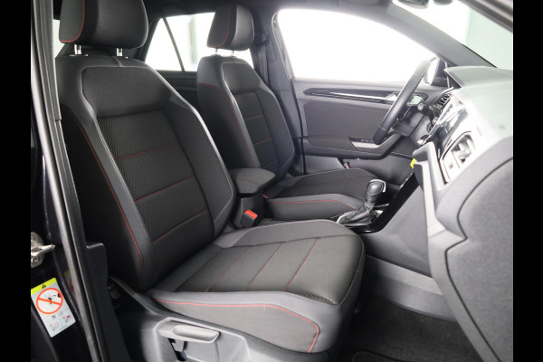Volkswagen T-Roc 1.5 TSI Sport 150 PK | Automaat (DSG) | Black style | Camera | Digitaal dashboard | 18 Inch