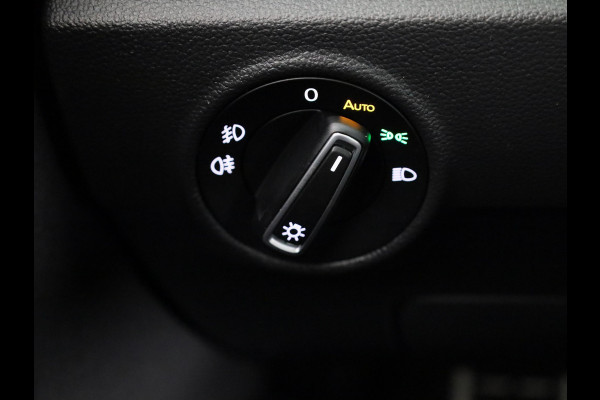 Volkswagen T-Roc 1.5 TSI Sport 150 PK | Automaat (DSG) | Black style | Camera | Digitaal dashboard | 18 Inch