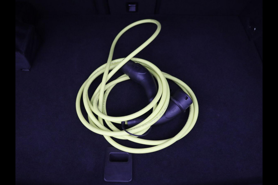 Volkswagen Golf 1.4 eHybrid GTE | Stoelverwarming | Adaptive cruise | Carplay | Navigatie | Parkeerhulp | Full LED | Sfeerverlichting | Climate control | PHEV | Plug In