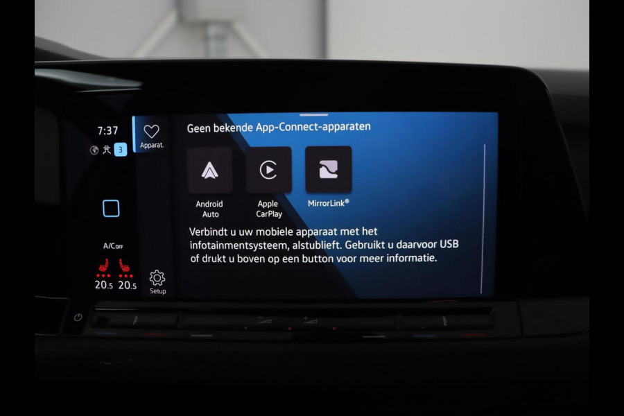 Volkswagen Golf 1.4 eHybrid GTE | Stoelverwarming | Adaptive cruise | Carplay | Navigatie | Parkeerhulp | Full LED | Sfeerverlichting | Climate control | PHEV | Plug In