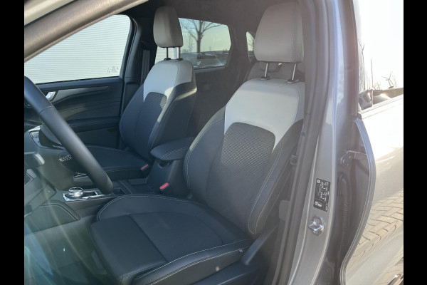 Ford Kuga 2.5 PHEV Sound Edition 243pk | Ford Voorraad | Panorama Dak | 20 inch Lichtmetaal | Winterpack | Matrix LED | Driver Assistance Pack