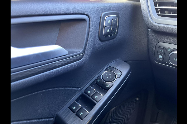 Ford Kuga 2.5 PHEV Sound Edition 243pk | Ford Voorraad | Panorama Dak | 20 inch Lichtmetaal | Winterpack | Matrix LED | Driver Assistance Pack