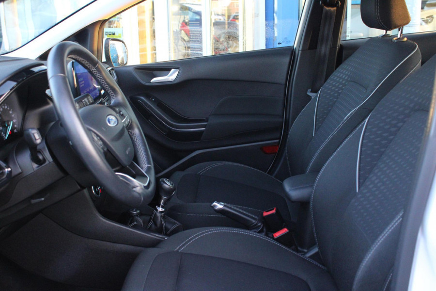 Ford Fiesta 1.0 EcoBoost Titanium | B&O Audio | Parkeersensoren | Stoelverwarming + Stuurverwarming | Camera | LED |