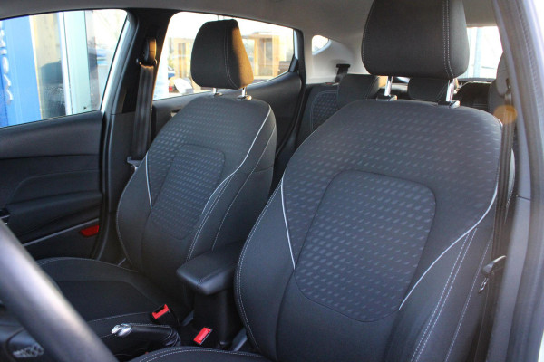 Ford Fiesta 1.0 EcoBoost Titanium | B&O Audio | Parkeersensoren | Stoelverwarming + Stuurverwarming | Camera | LED |