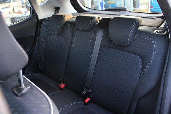 Ford Fiesta 1.0 EcoBoost Titanium | B&O Audio | Parkeersensoren | Stoelverwarming + Stuurverwarming | Camera | LED |