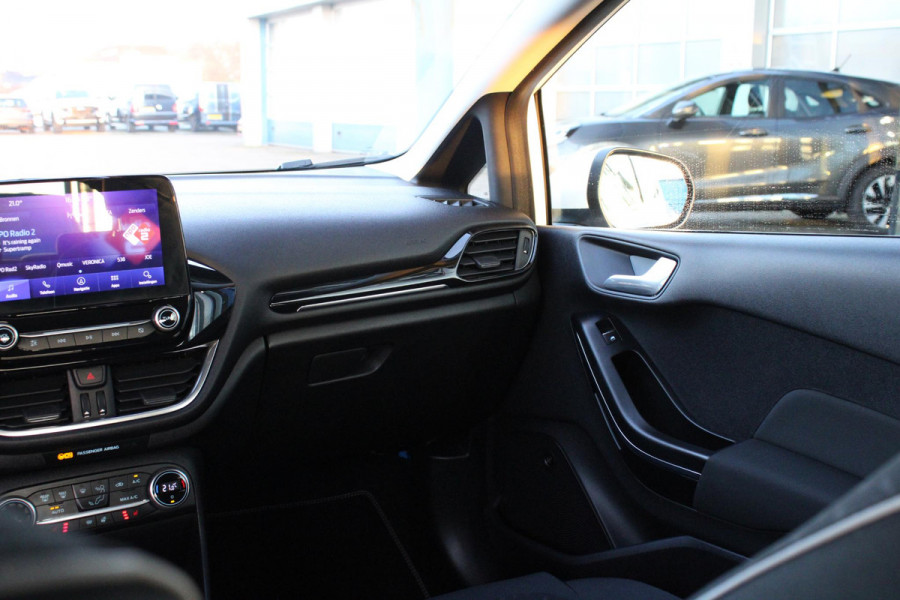 Ford Fiesta 1.0 EcoBoost Titanium | B&O Audio | Parkeersensoren | Stoelverwarming + Stuurverwarming | Camera | LED |