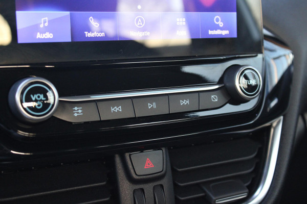 Ford Fiesta 1.0 EcoBoost Titanium | B&O Audio | Parkeersensoren | Stoelverwarming + Stuurverwarming | Camera | LED |