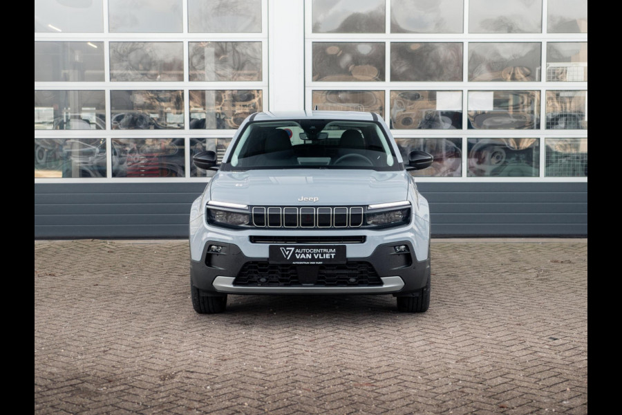 Jeep Avenger Summit 54 kWh | Infotainment&Convenience Pack & Warmtepomp | Winter Pack | Storm Grey