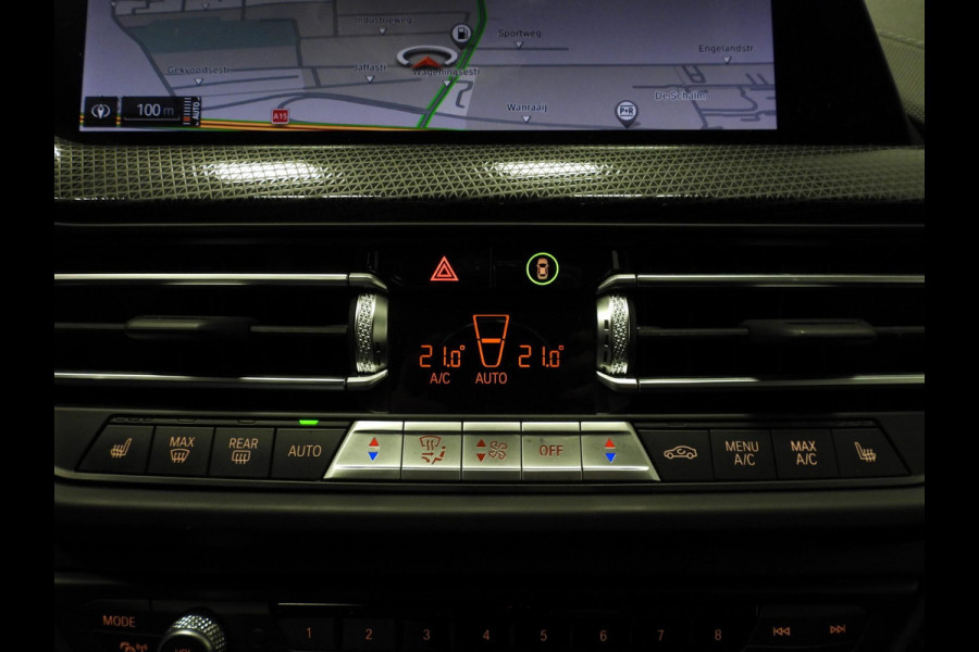 BMW 1-serie 118i Aut. Intro Sport Line VOL LEER/NAVI/CAMERA/LED/18"LMV!