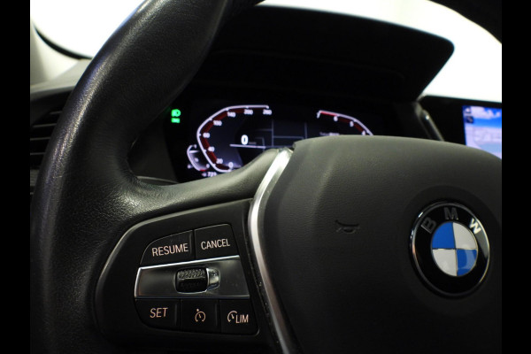 BMW 1-serie 118i Aut. Intro Sport Line VOL LEER/NAVI/CAMERA/LED/18"LMV!