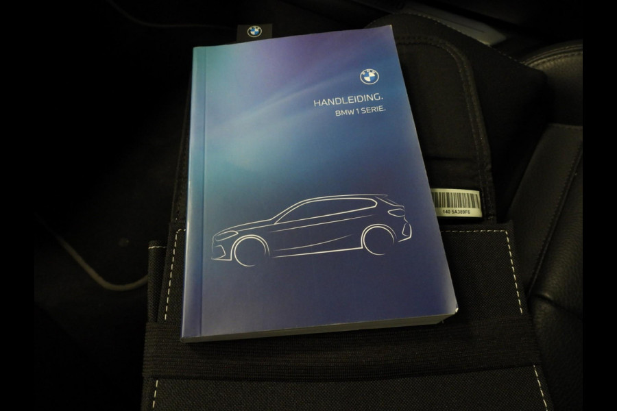 BMW 1-serie 118i Aut. Intro Sport Line VOL LEER/NAVI/CAMERA/LED/18"LMV!