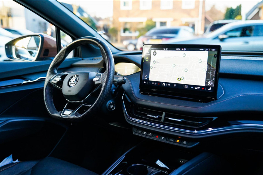 Škoda ENYAQ iV 80 Founders Edition Black SOH91% | Massage | Stuurwielverwarming | 360 Camera | Achterbank Verwarming