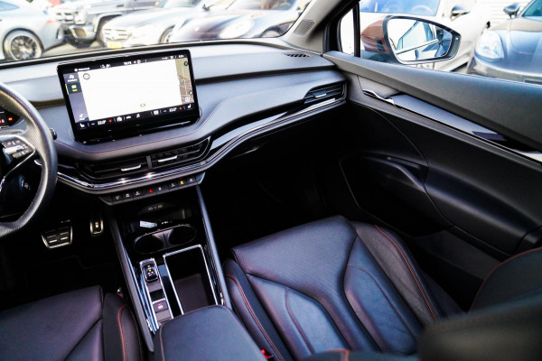 Škoda ENYAQ iV 80 Founders Edition Black SOH91% | Massage | Stuurwielverwarming | 360 Camera | Achterbank Verwarming