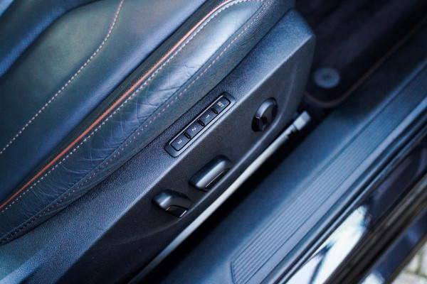 Škoda ENYAQ iV 80 Founders Edition Black SOH91% | Massage | Stuurwielverwarming | 360 Camera | Achterbank Verwarming