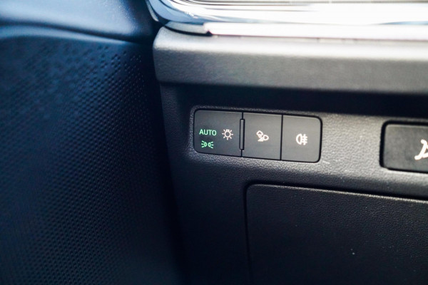 Škoda ENYAQ iV 80 Founders Edition Black SOH91% | Massage | Stuurwielverwarming | 360 Camera | Achterbank Verwarming