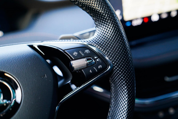 Škoda ENYAQ iV 80 Founders Edition Black SOH91% | Massage | Stuurwielverwarming | 360 Camera | Achterbank Verwarming