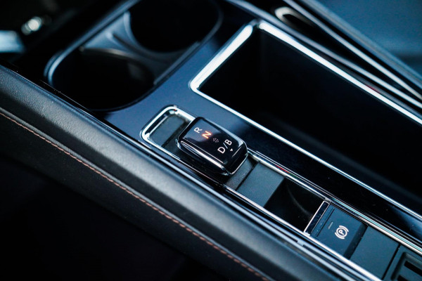 Škoda ENYAQ iV 80 Founders Edition Black SOH91% | Massage | Stuurwielverwarming | 360 Camera | Achterbank Verwarming