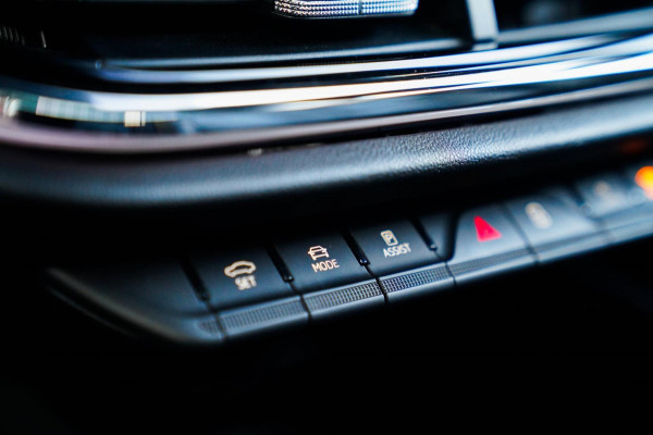 Škoda ENYAQ iV 80 Founders Edition Black SOH91% | Massage | Stuurwielverwarming | 360 Camera | Achterbank Verwarming