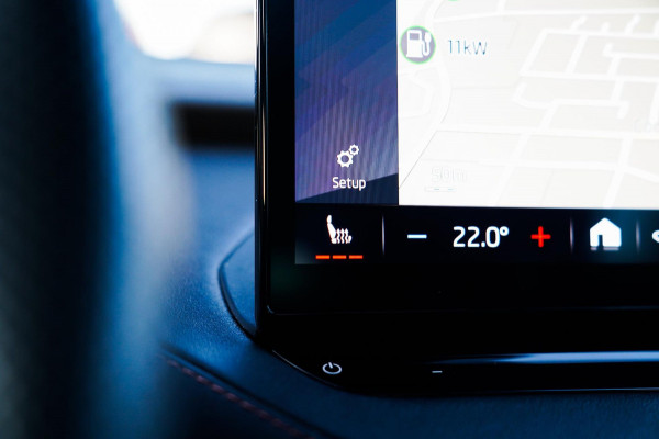 Škoda ENYAQ iV 80 Founders Edition Black SOH91% | Massage | Stuurwielverwarming | 360 Camera | Achterbank Verwarming