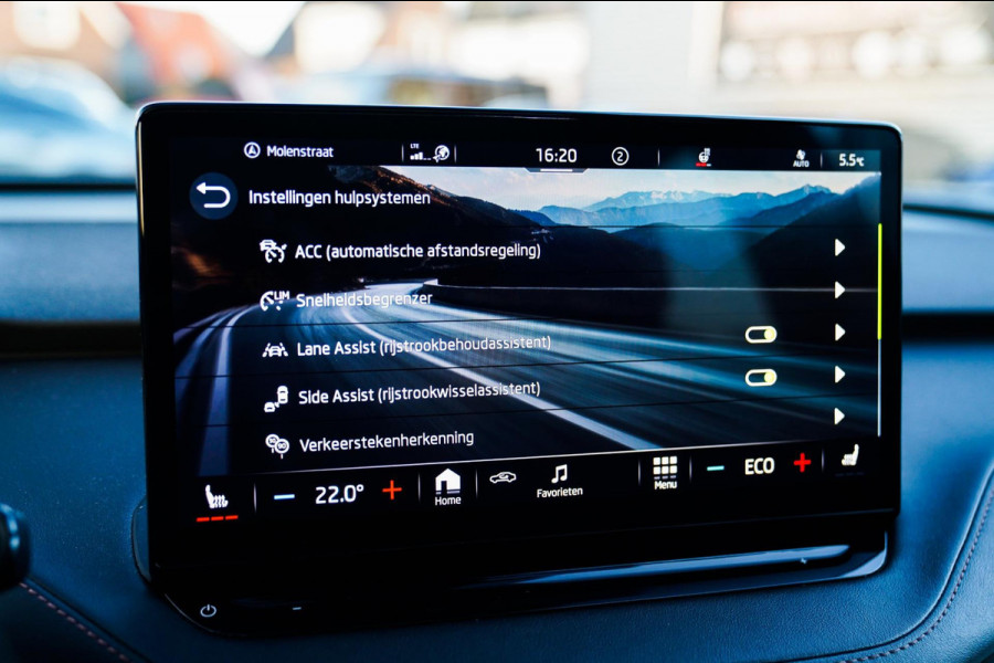 Škoda ENYAQ iV 80 Founders Edition Black SOH91% | Massage | Stuurwielverwarming | 360 Camera | Achterbank Verwarming