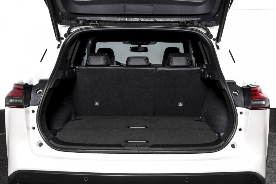 Nissan QASHQAI 1.3 MHEV Xtronic Tekna Plus - Automaat | Pano | Bose | Trekhaak | Dig. Cockpit | Adapt. Cruise | Winterpakket | Memory | 360 Camera | NAV + App. Connect | ECC | LM 20" |