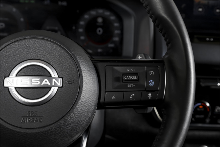 Nissan QASHQAI 1.3 MHEV Xtronic Tekna Plus - Automaat | Pano | Bose | Trekhaak | Dig. Cockpit | Adapt. Cruise | Winterpakket | Memory | 360 Camera | NAV + App. Connect | ECC | LM 20" |