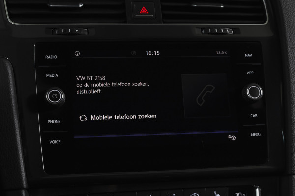 Volkswagen Golf 1.5 TSI 130 PK Comfortline Business | Adapt. Cruise | Stoelverw. | PDC | NAV + App. Connect | ECC | Trekhaak | DAB | LM 17" |