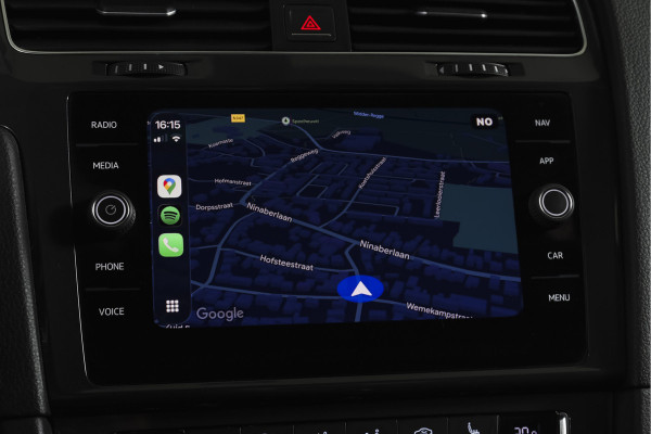 Volkswagen Golf 1.5 TSI 130 PK Comfortline Business | Adapt. Cruise | Stoelverw. | PDC | NAV + App. Connect | ECC | Trekhaak | DAB | LM 17" |