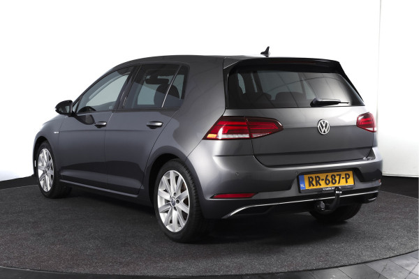 Volkswagen Golf 1.5 TSI 130 PK Comfortline Business | Adapt. Cruise | Stoelverw. | PDC | NAV + App. Connect | ECC | Trekhaak | DAB | LM 17" |