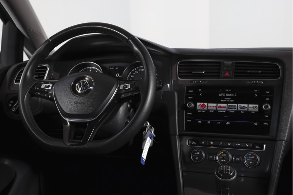 Volkswagen Golf 1.5 TSI 130 PK Comfortline Business | Adapt. Cruise | Stoelverw. | PDC | NAV + App. Connect | ECC | Trekhaak | DAB | LM 17" |