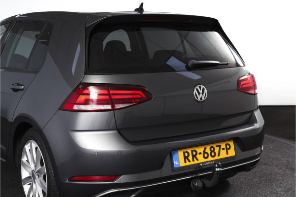 Volkswagen Golf 1.5 TSI 130 PK Comfortline Business | Adapt. Cruise | Stoelverw. | PDC | NAV + App. Connect | ECC | Trekhaak | DAB | LM 17" |