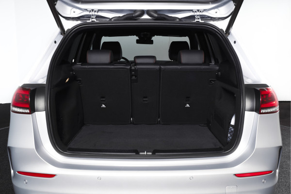 Mercedes-Benz B-Klasse 250 e AMG Line Hybride - Automaat | Dig. Cockpit | Cruise | Stoelverw. | PDC | Camera | NAV | ECC | Elek. Klep | Afn. Trekhaak | LM 18" |