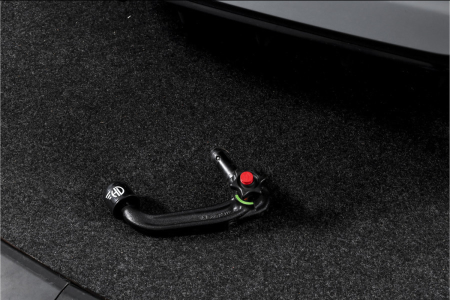 Mercedes-Benz B-Klasse 250 e AMG Line Hybride - Automaat | Dig. Cockpit | Cruise | Stoelverw. | PDC | Camera | NAV | ECC | Elek. Klep | Afn. Trekhaak | LM 18" |