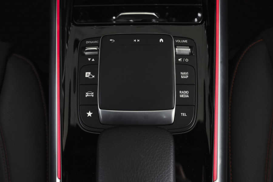 Mercedes-Benz B-Klasse 250 e AMG Line Hybride - Automaat | Dig. Cockpit | Cruise | Stoelverw. | PDC | Camera | NAV | ECC | Elek. Klep | Afn. Trekhaak | LM 18" |