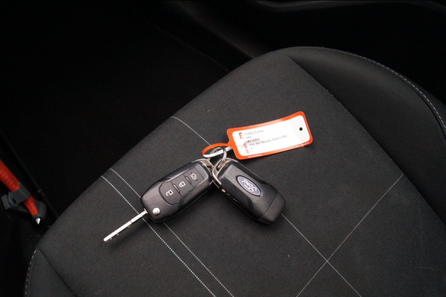 Ford Fiesta 1.0 EcoBoost Connected -NAVI-DAB-TREKHAAK-