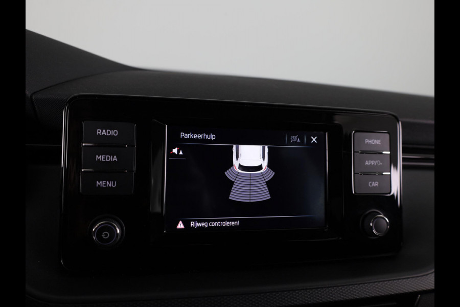 Škoda Kamiq 1.0 TSI Active 95 pk | Navigatie via App | Parkeersensoren achter | Cruise control | Airconditioning | LED koplampen  |