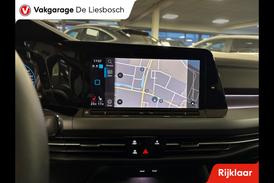 Volkswagen Golf 1.0 eTSI Life Business active / IQlight / panoramadak / keyless / stoel en stuur verwarming