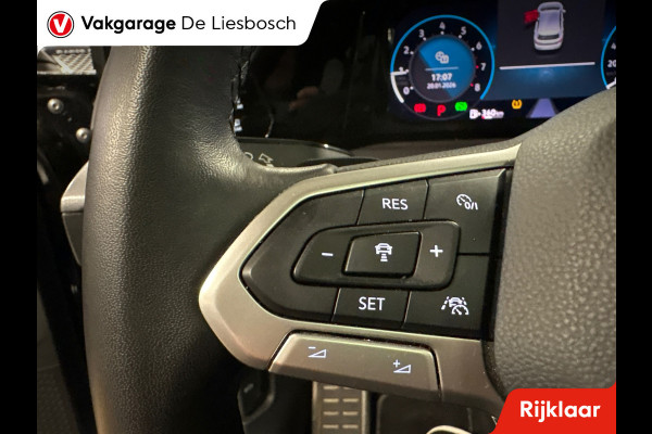 Volkswagen Golf 1.0 eTSI Life Business active / IQlight / panoramadak / keyless / stoel en stuur verwarming