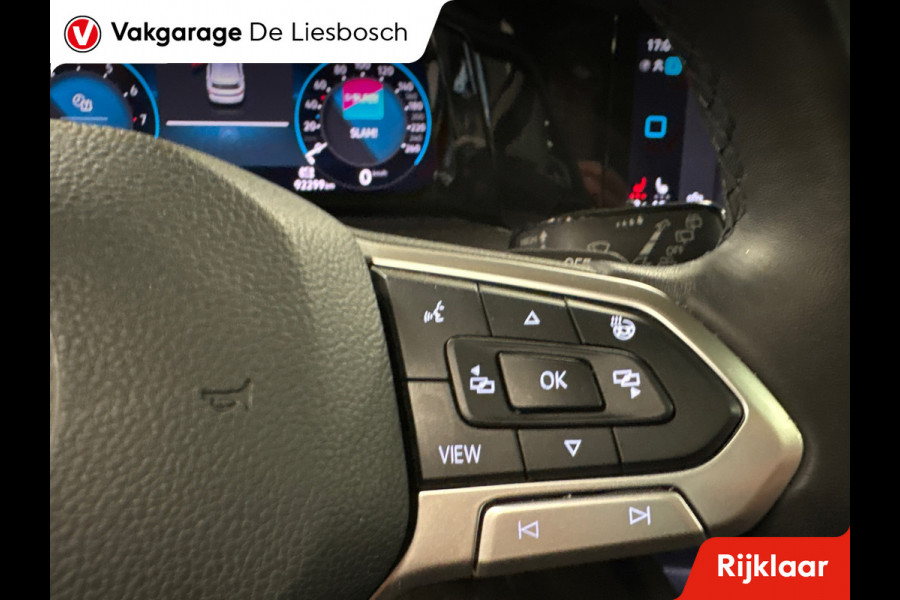 Volkswagen Golf 1.0 eTSI Life Business active / IQlight / panoramadak / keyless / stoel en stuur verwarming