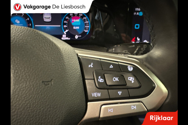 Volkswagen Golf 1.0 eTSI Life Business active / IQlight / panoramadak / keyless / stoel en stuur verwarming