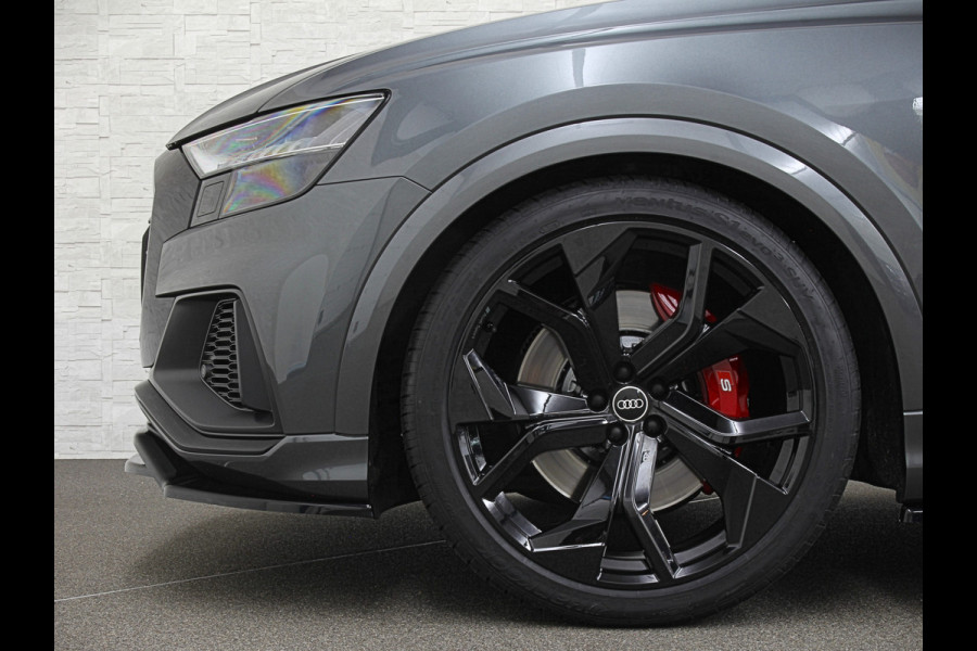 Audi Q8 SQ8 4.0 TFSI Quattro | RS-Stoelen | Panorama | Massage | Ventilatie | 23'' | B&O Sound | Trekhaak | Carbon | Luchtvering | Black-Optic | BTW-Auto | Memory | Leder | Matrix-LED | Carplay |