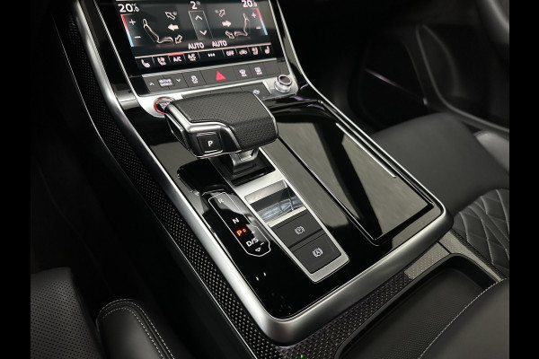 Audi Q8 SQ8 4.0 TFSI Quattro | RS-Stoelen | Panorama | Massage | Ventilatie | 23'' | B&O Sound | Trekhaak | Carbon | Luchtvering | Black-Optic | BTW-Auto | Memory | Leder | Matrix-LED | Carplay |