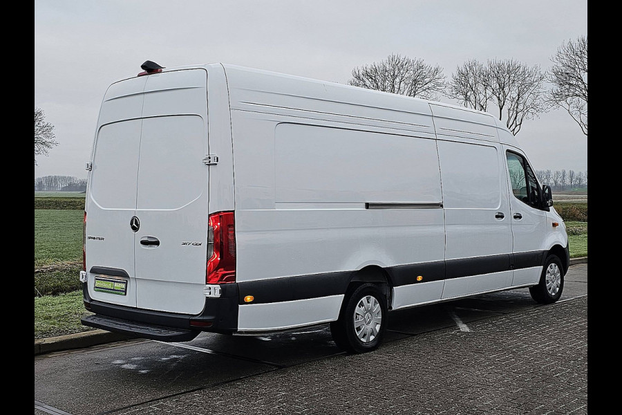 Mercedes-Benz Sprinter 317 1.9 CDI L4H2 SuperMaxi Navi Nieuw Model Mbux10 3 Zits 360 Gr.-Camera Airco Cruise Euro6 170 PK!