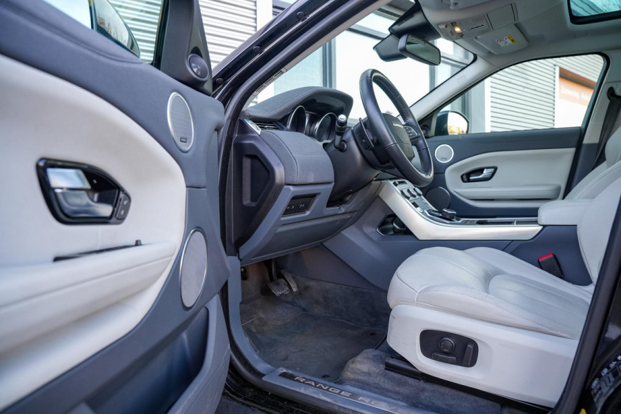 Land Rover Range Rover Evoque 2.0 Si4 HSE Dynamic Panodak Meridian Camera Navigatie Leer Stoelverw.