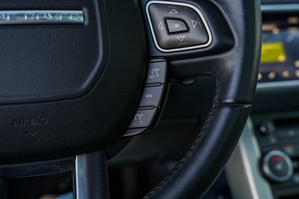 Land Rover Range Rover Evoque 2.0 Si4 HSE Dynamic Panodak Meridian Camera Navigatie Leer Stoelverw.