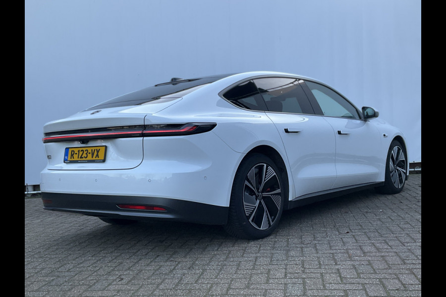 NIO eT7 75 kWh Dual AWD 653PK Incl. BTW Pano 360° Full option Massage Autopilot Nieuwstaat!