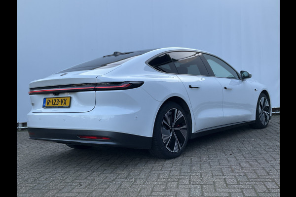 NIO eT7 75 kWh Dual AWD 653PK Incl. BTW Pano 360° Full option Massage Autopilot Nieuwstaat!